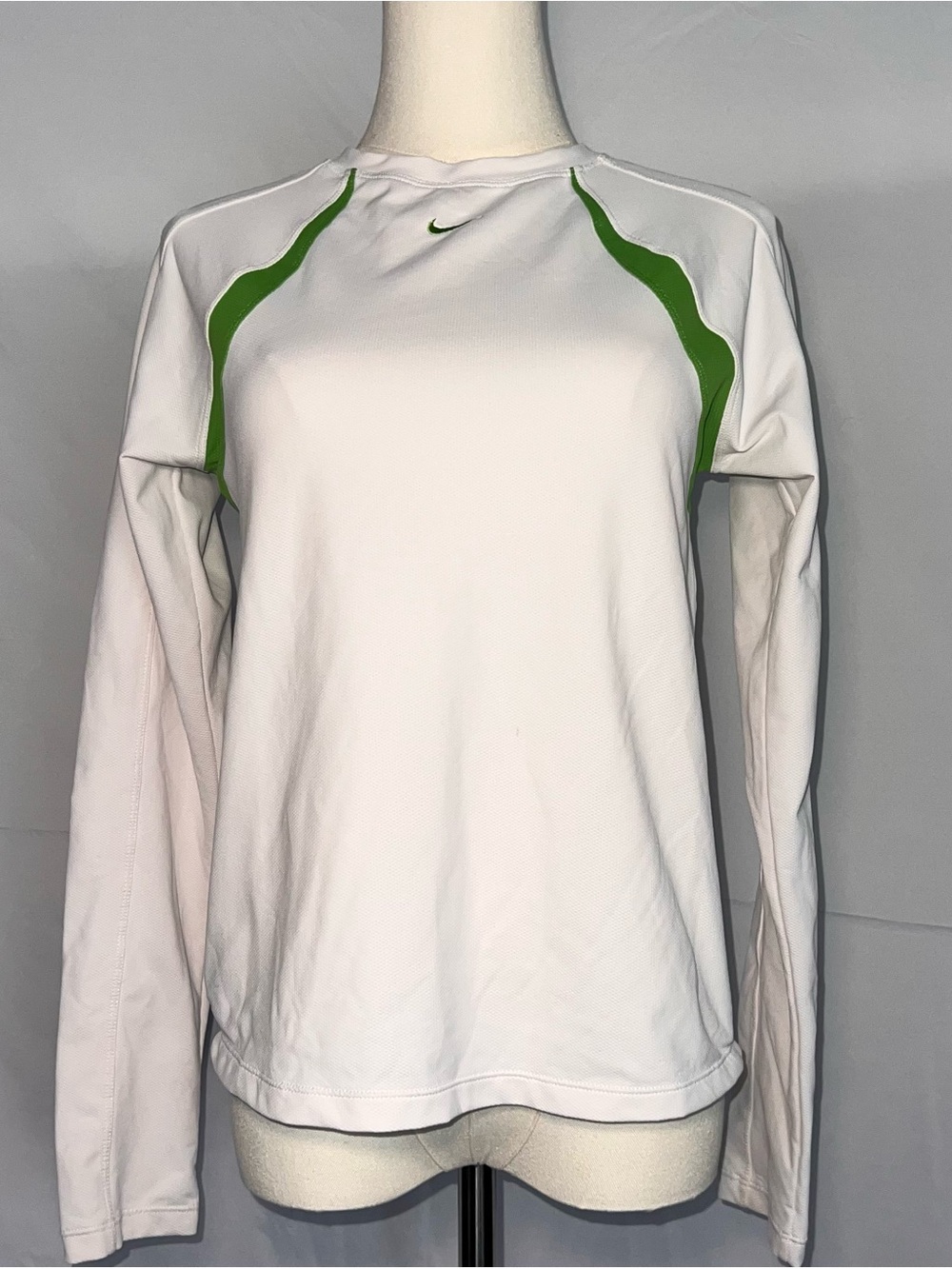 Y2K Nike Long Sleeve